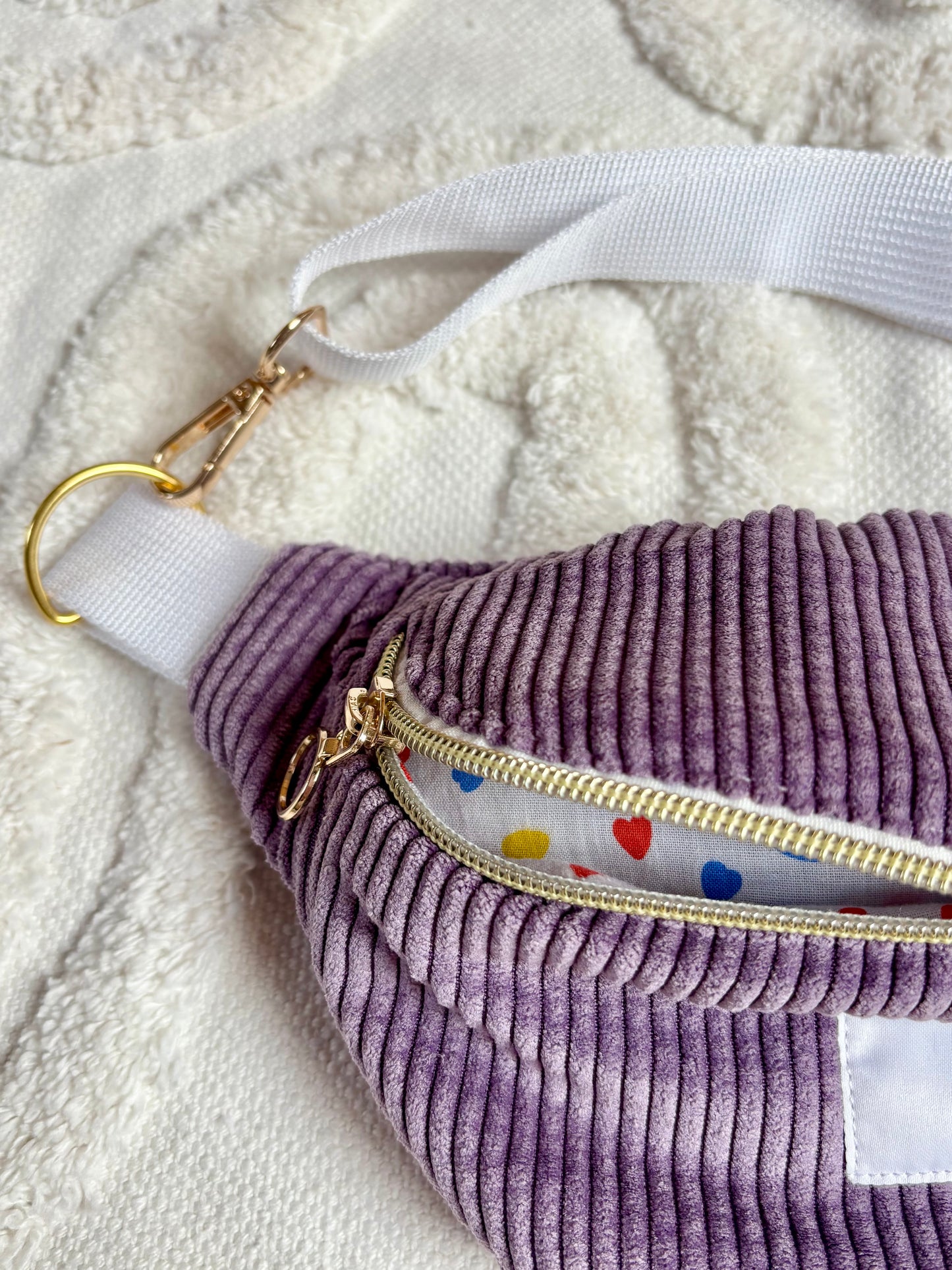 Banane velours cotelé violet