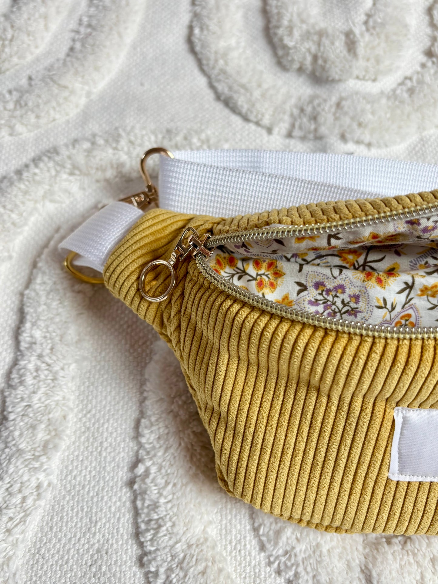 Banane velours cotelé jaune