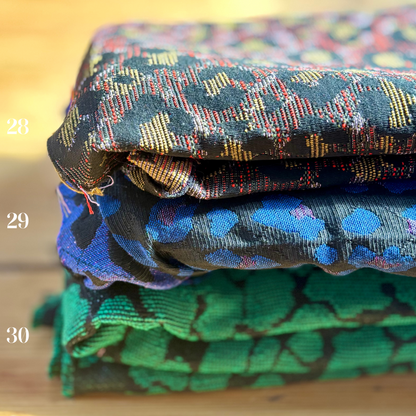 Tissu léopard aux teintes variées – parfait pour un style affirmé et raffiné
